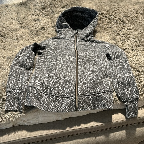 Lululemon Scuba Jacket - Picture 4 of 5